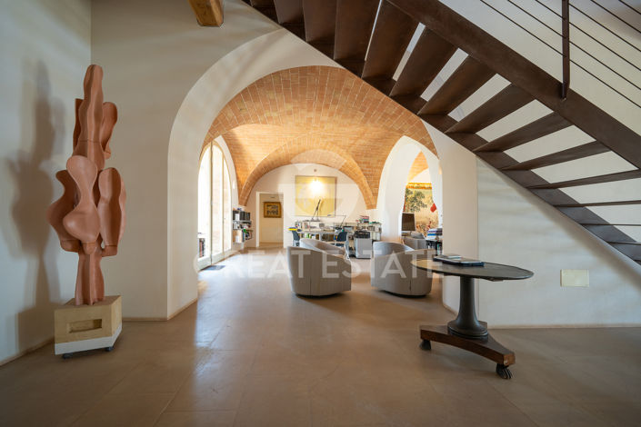 Image No.51-5 Bed Country House for sale