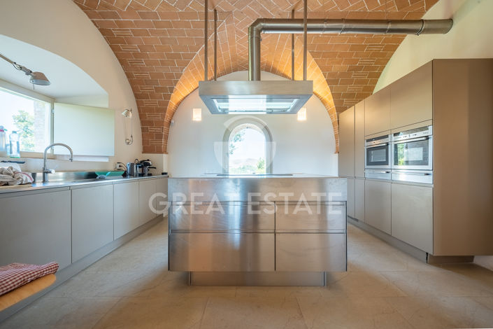 Image No.57-5 Bed Country House for sale