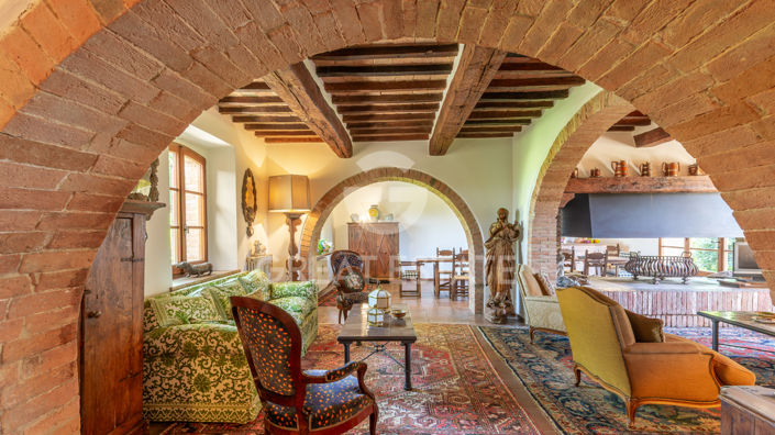 Image No.19-Maison de campagne de 6 chambres à vendre à Cetona