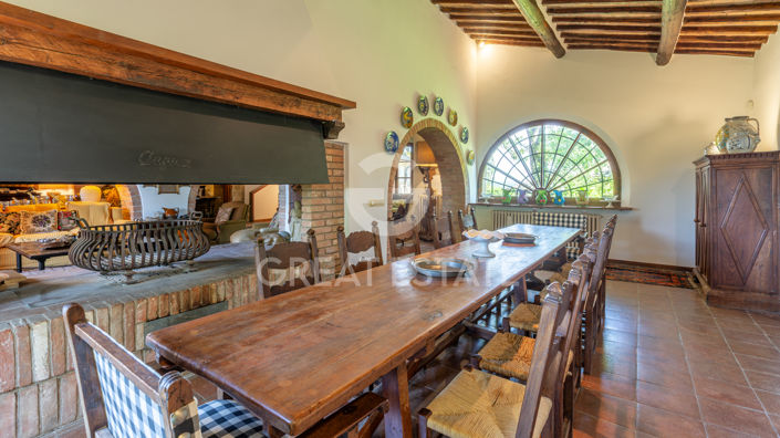 Image No.23-Maison de campagne de 6 chambres à vendre à Cetona