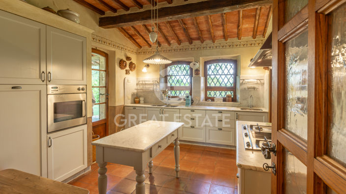 Image No.24-Maison de campagne de 6 chambres à vendre à Cetona