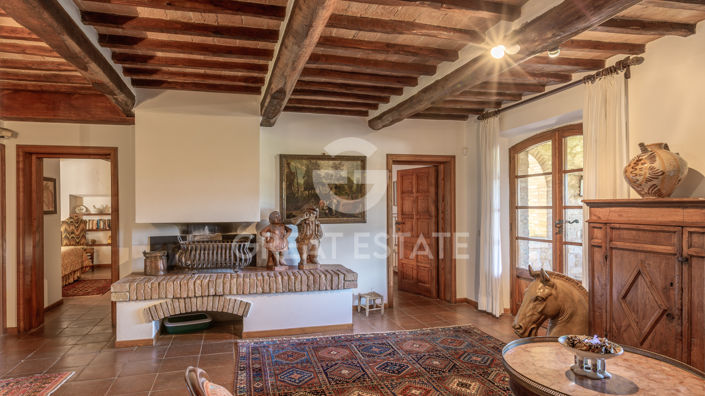 Image No.30-Maison de campagne de 6 chambres à vendre à Cetona