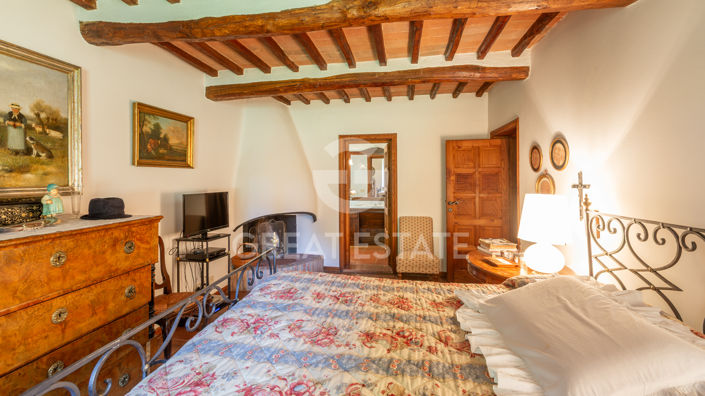 Image No.32-Maison de campagne de 6 chambres à vendre à Cetona