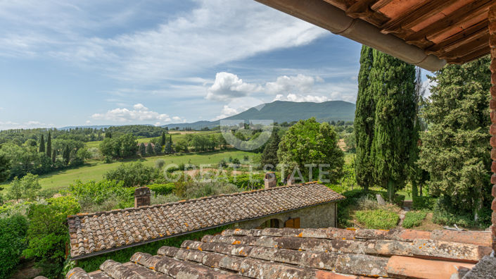 Image No.41-Maison de campagne de 6 chambres à vendre à Cetona