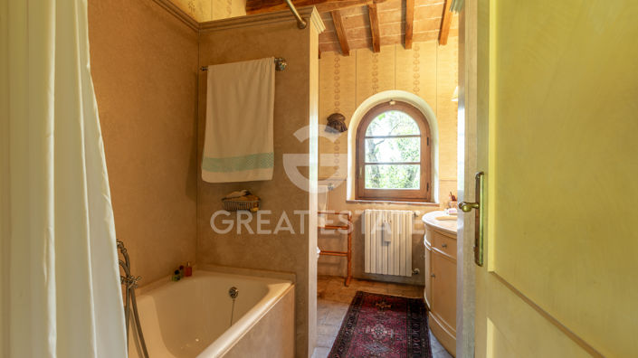 Image No.52-Maison de campagne de 6 chambres à vendre à Cetona