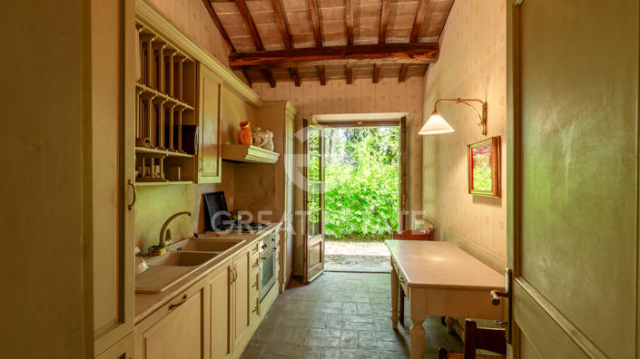 Image No.60-Maison de campagne de 6 chambres à vendre à Cetona