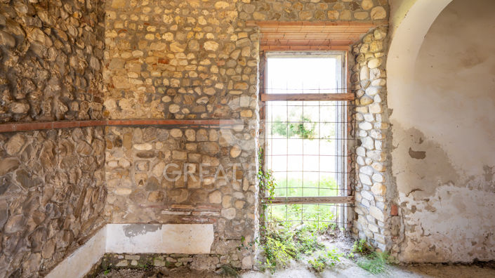 Image No.31-10 Bed Country House for sale