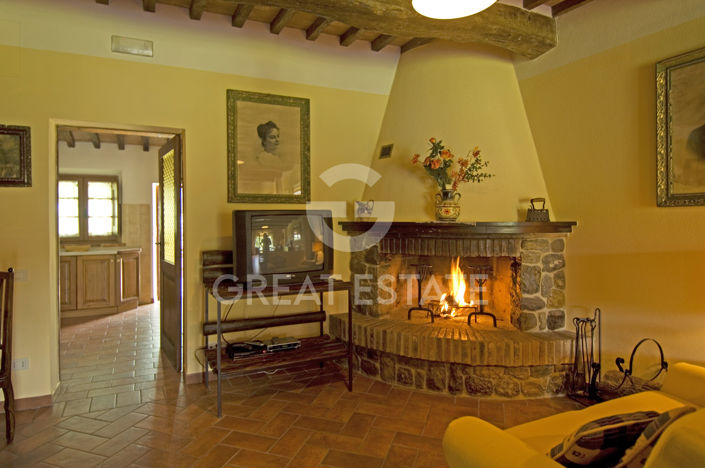 Image No.16-11 Bed Country House for sale