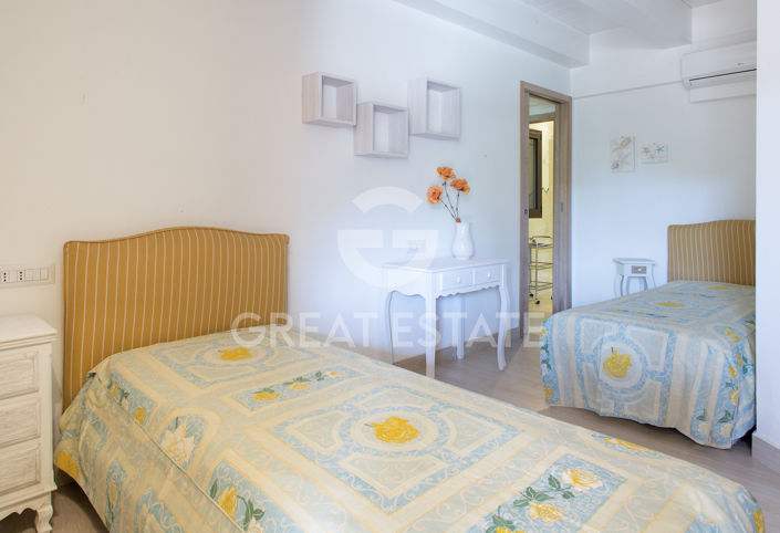 Image No.16-Villa for sale