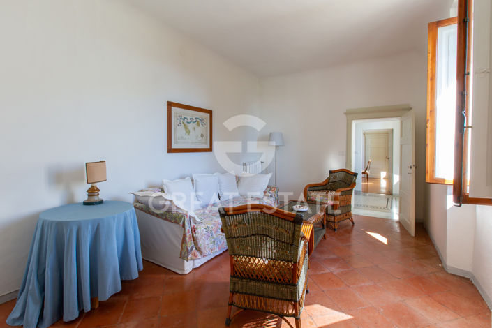 Image No.24-10 Bed Country House for sale