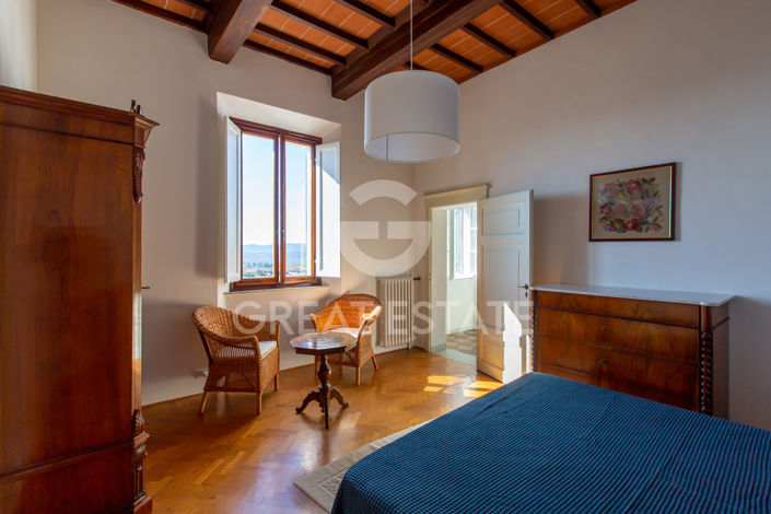 Image No.30-10 Bed Country House for sale