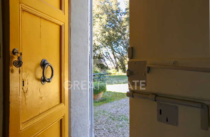 Image No.52-10 Bed Country House for sale