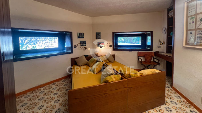 Image No.6-10 Bed Villa for sale