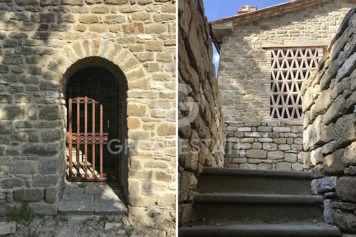 Image No.12-8 Bed Chateaux for sale