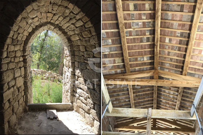 Image No.14-8 Bed Chateaux for sale