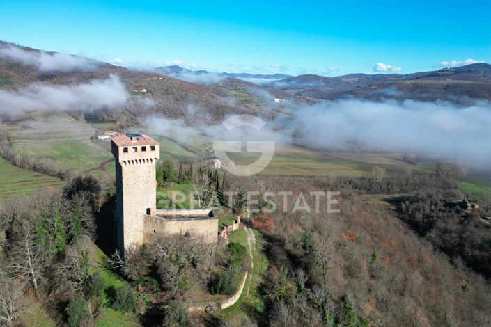 Image No.9-8 Bed Chateaux for sale