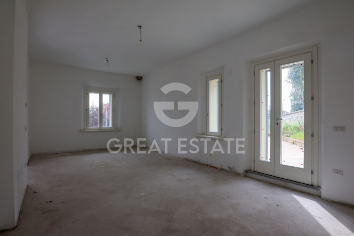 Image No.2-3 Bed Villa for sale