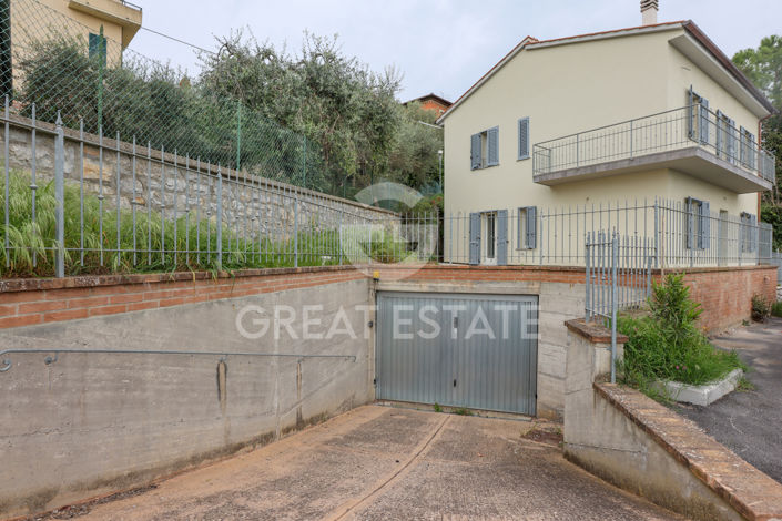 Image No.4-3 Bed Villa for sale