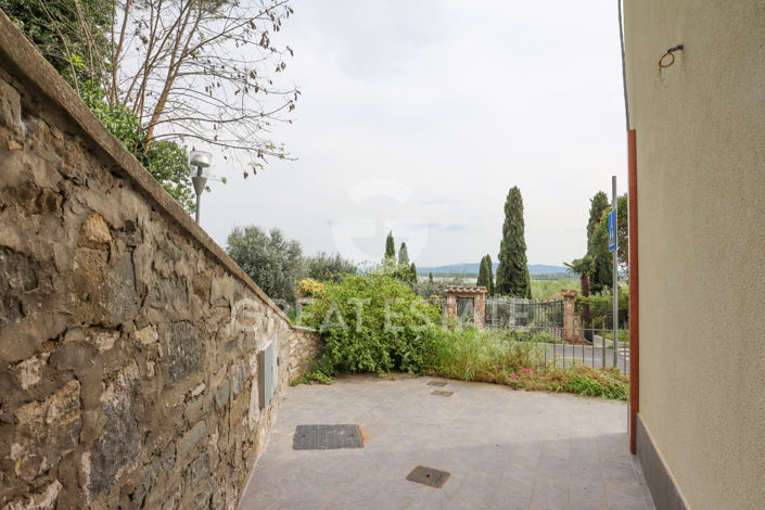 Image No.9-3 Bed Villa for sale