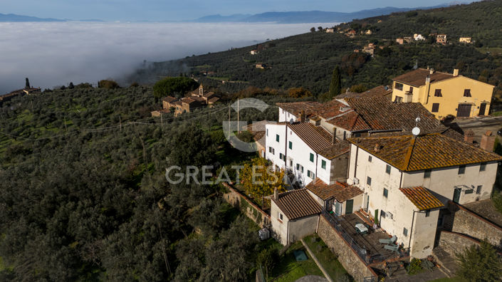 Image No.10-4 Bed Country House for sale