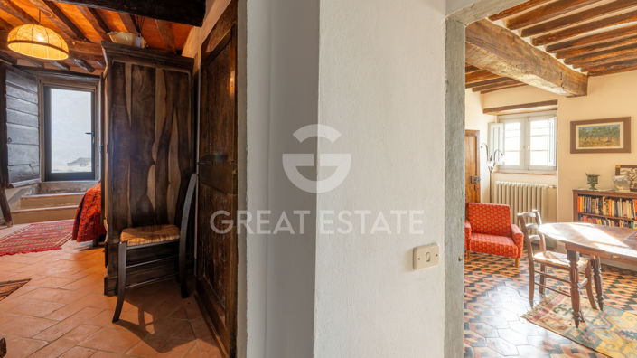 Image No.20-4 Bed Country House for sale