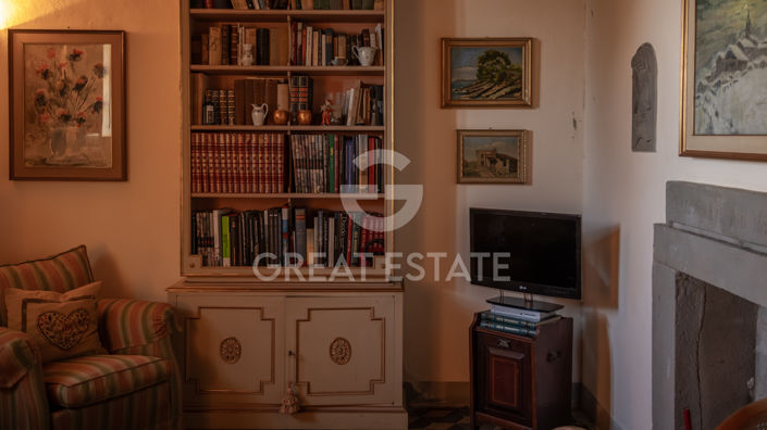 Image No.23-4 Bed Country House for sale