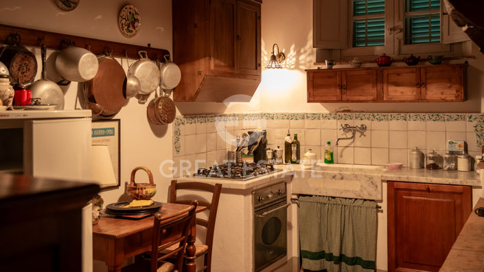 Image No.24-4 Bed Country House for sale