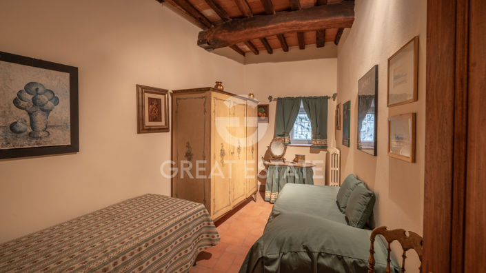 Image No.31-4 Bed Country House for sale