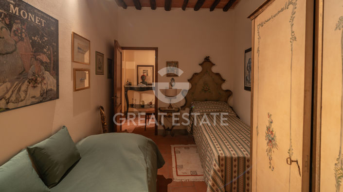 Image No.32-4 Bed Country House for sale