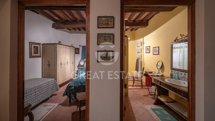 Image No.34-4 Bed Country House for sale