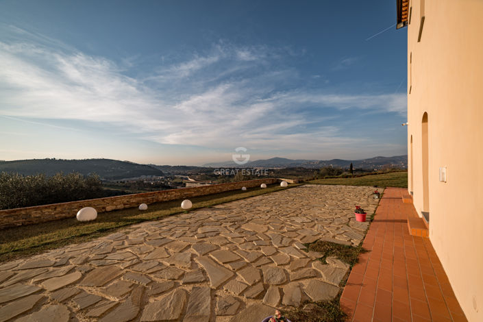 Image No.19-4 Bed Country House for sale