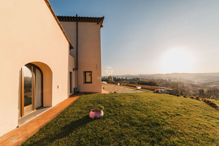 Image No.22-4 Bed Country House for sale