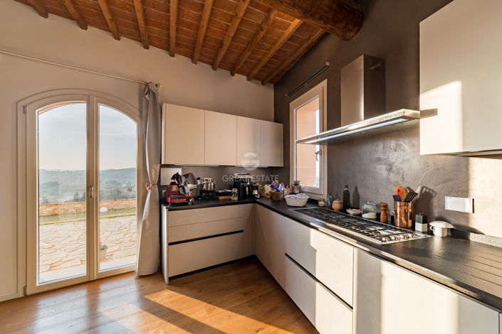 Image No.34-4 Bed Country House for sale