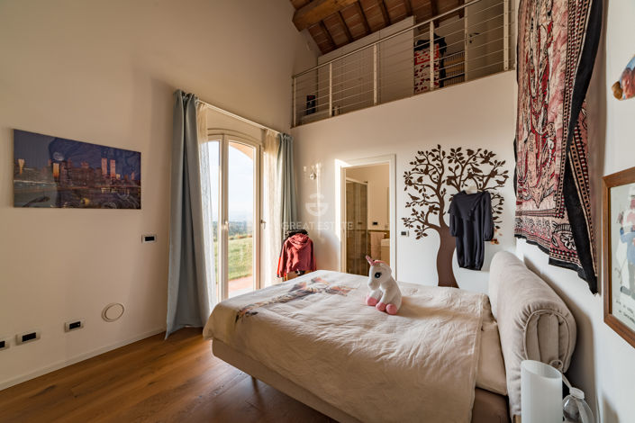 Image No.38-4 Bed Country House for sale