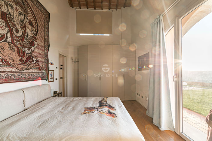 Image No.40-4 Bed Country House for sale