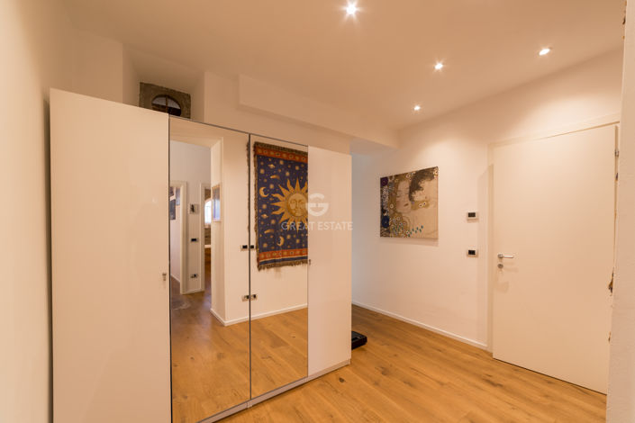 Image No.50-4 Bed Country House for sale