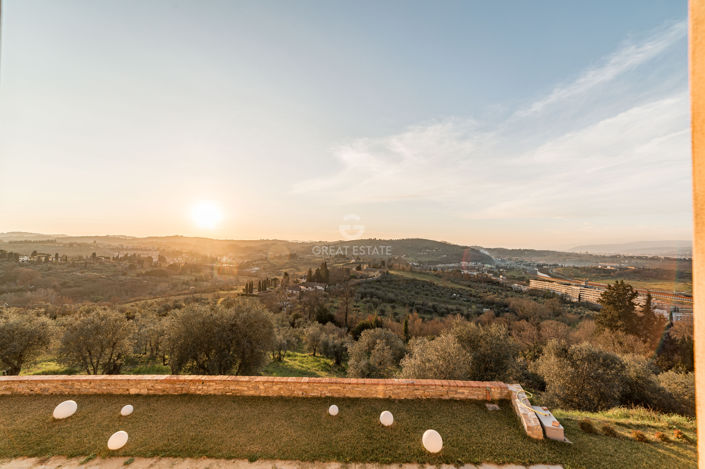 Image No.57-4 Bed Country House for sale