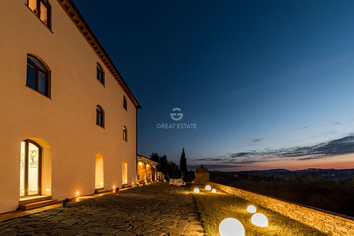 Image No.10-4 Bed Country House for sale