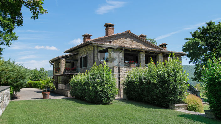 Image No.12-6 Bed Country House for sale