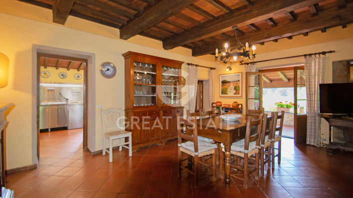 Image No.2-6 Bed Country House for sale