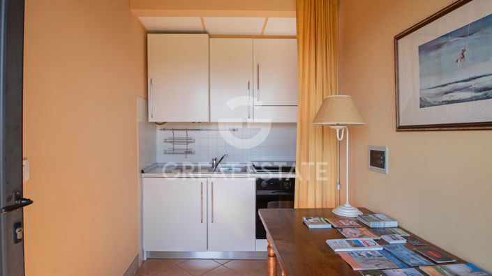 Image No.23-6 Bed Country House for sale