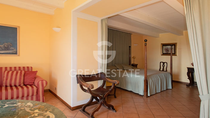 Image No.26-6 Bed Country House for sale