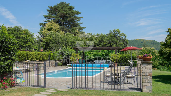 Image No.39-6 Bed Country House for sale