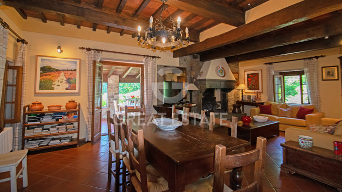 Image No.6-6 Bed Country House for sale