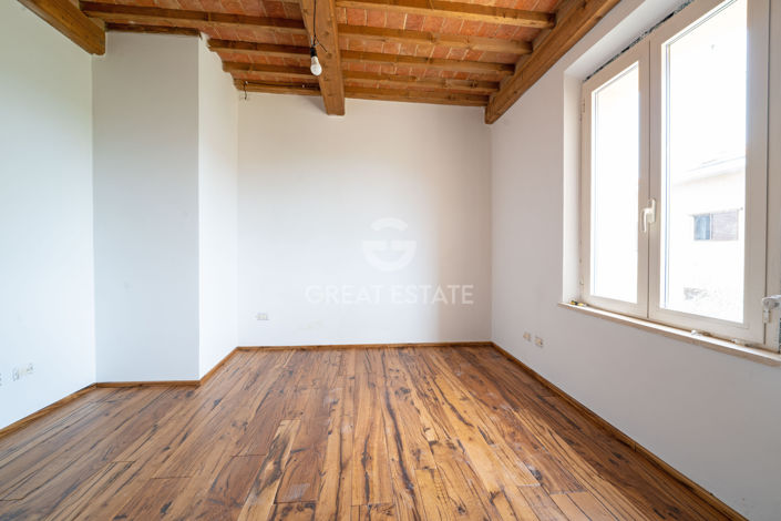 Image No.19-2 Bed Country House for sale