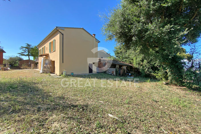 Image No.5-2 Bed Country House for sale