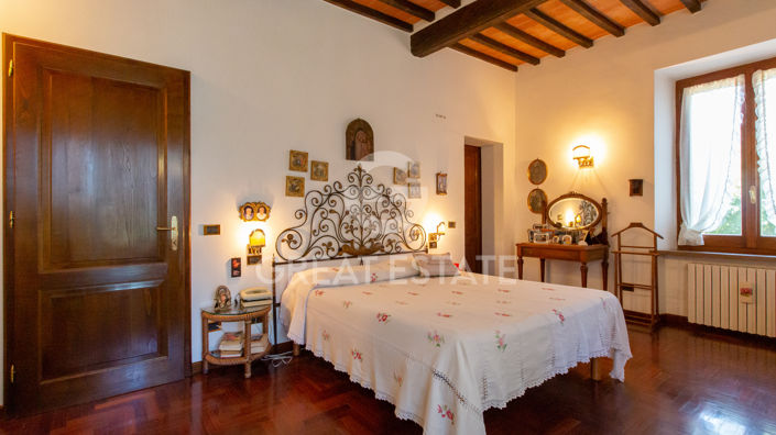 Image No.27-11 Bed Villa for sale