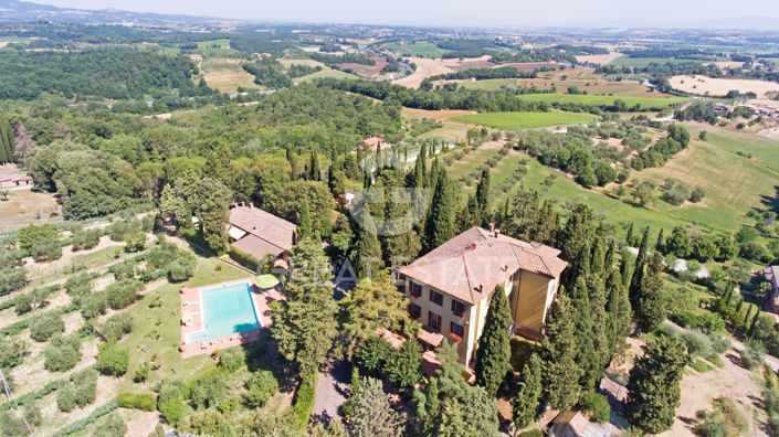 Image No.4-11 Bed Villa for sale