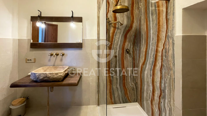 Image No.32-11 Bed Villa for sale