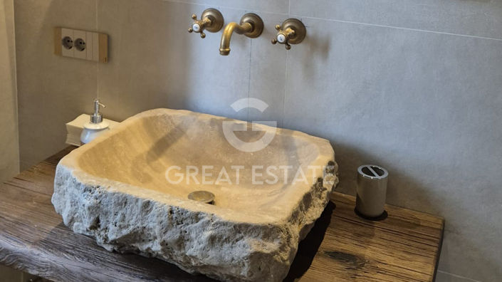 Image No.35-11 Bed Villa for sale